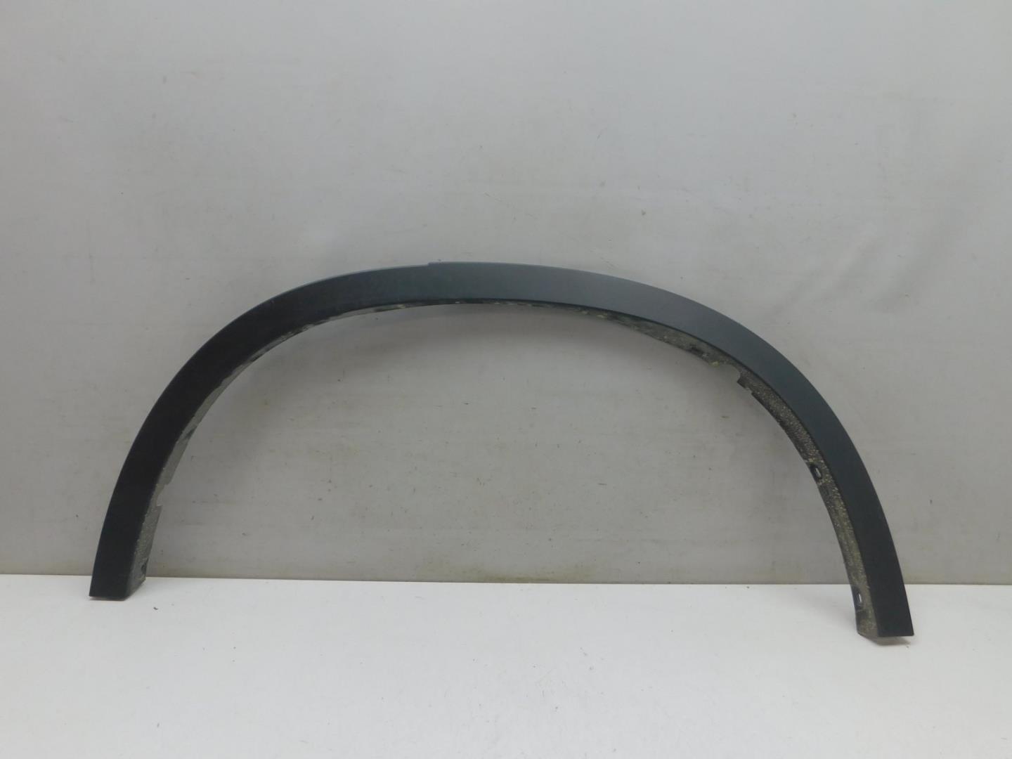 Накладка заднего крыла левого