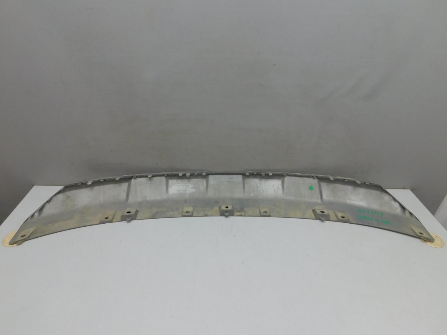 Накладка переднего бампера