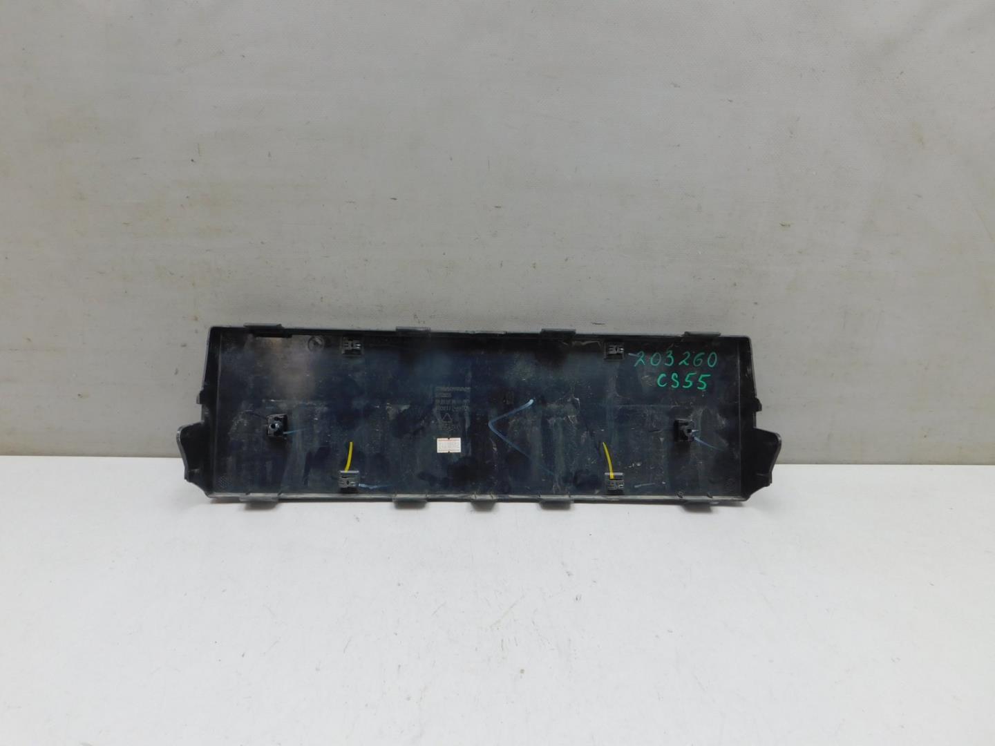 Накладка переднего бампера