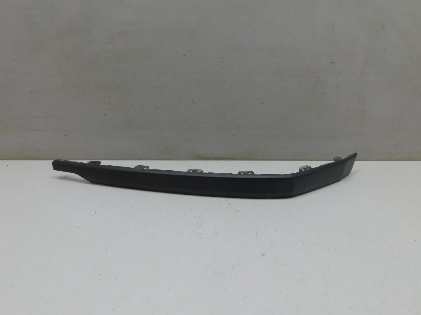 Накладка заднего бампера правая