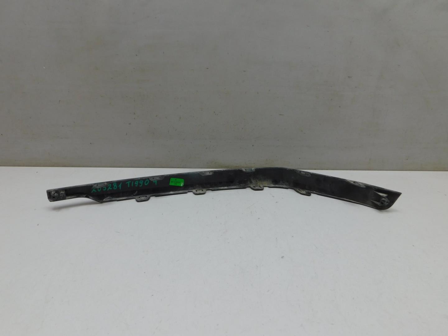 Накладка заднего бампера левая