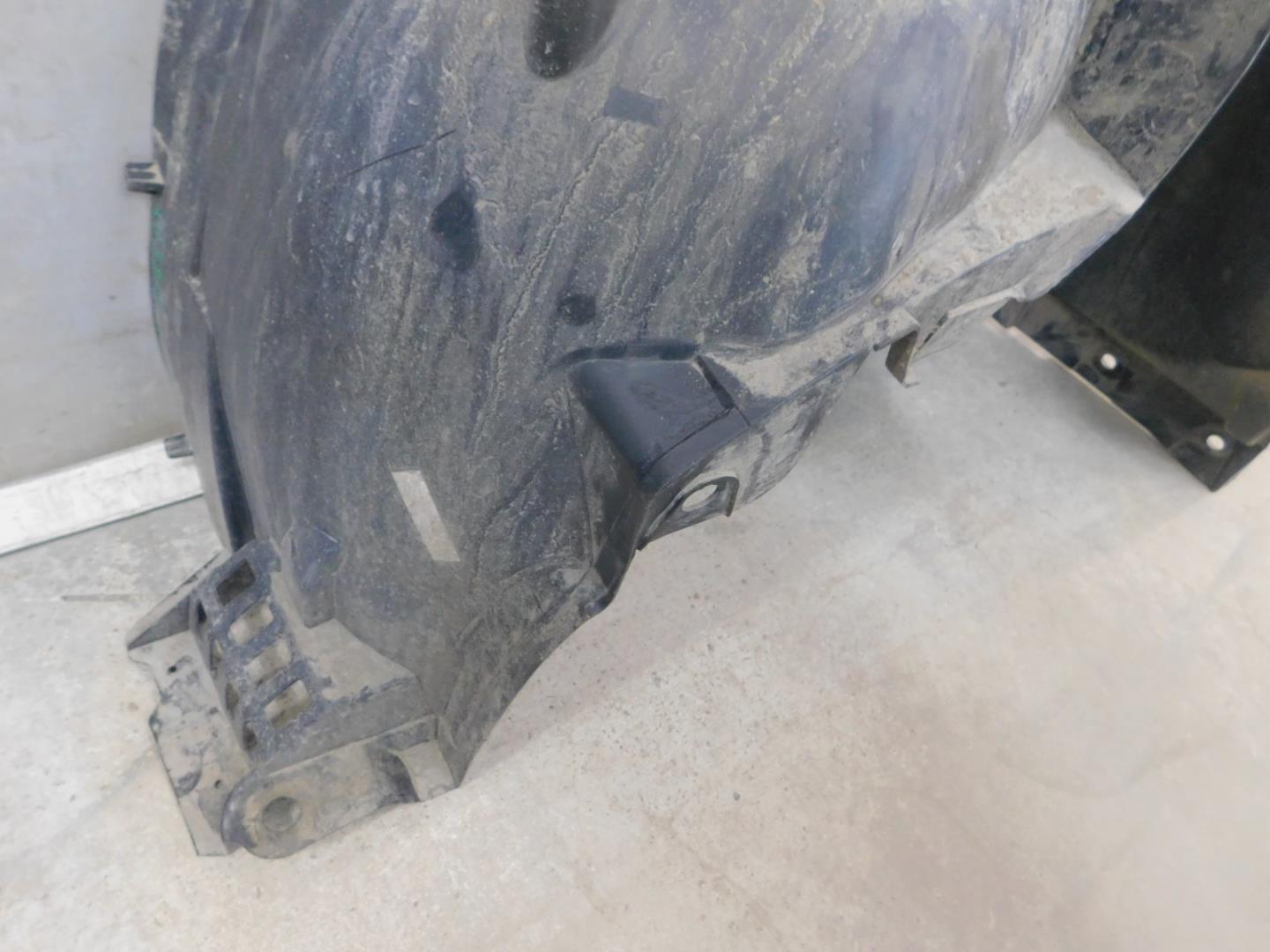 Локер передний правый