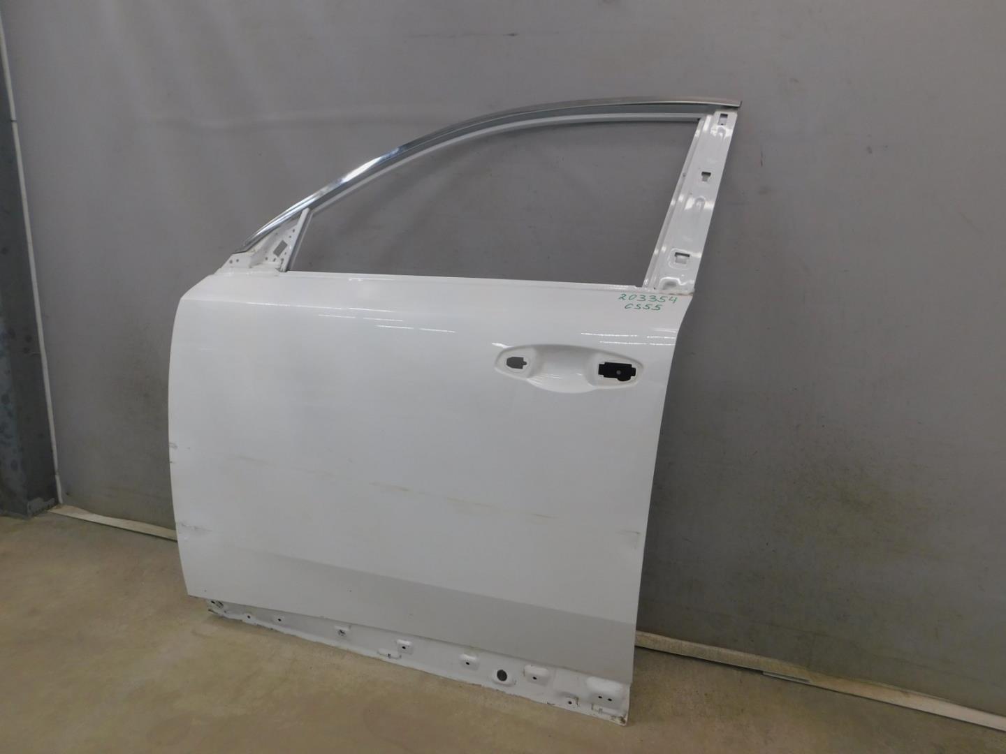 Дверь передняя левая