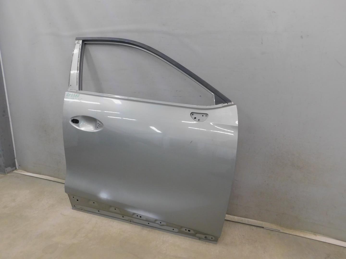 Дверь передняя правая