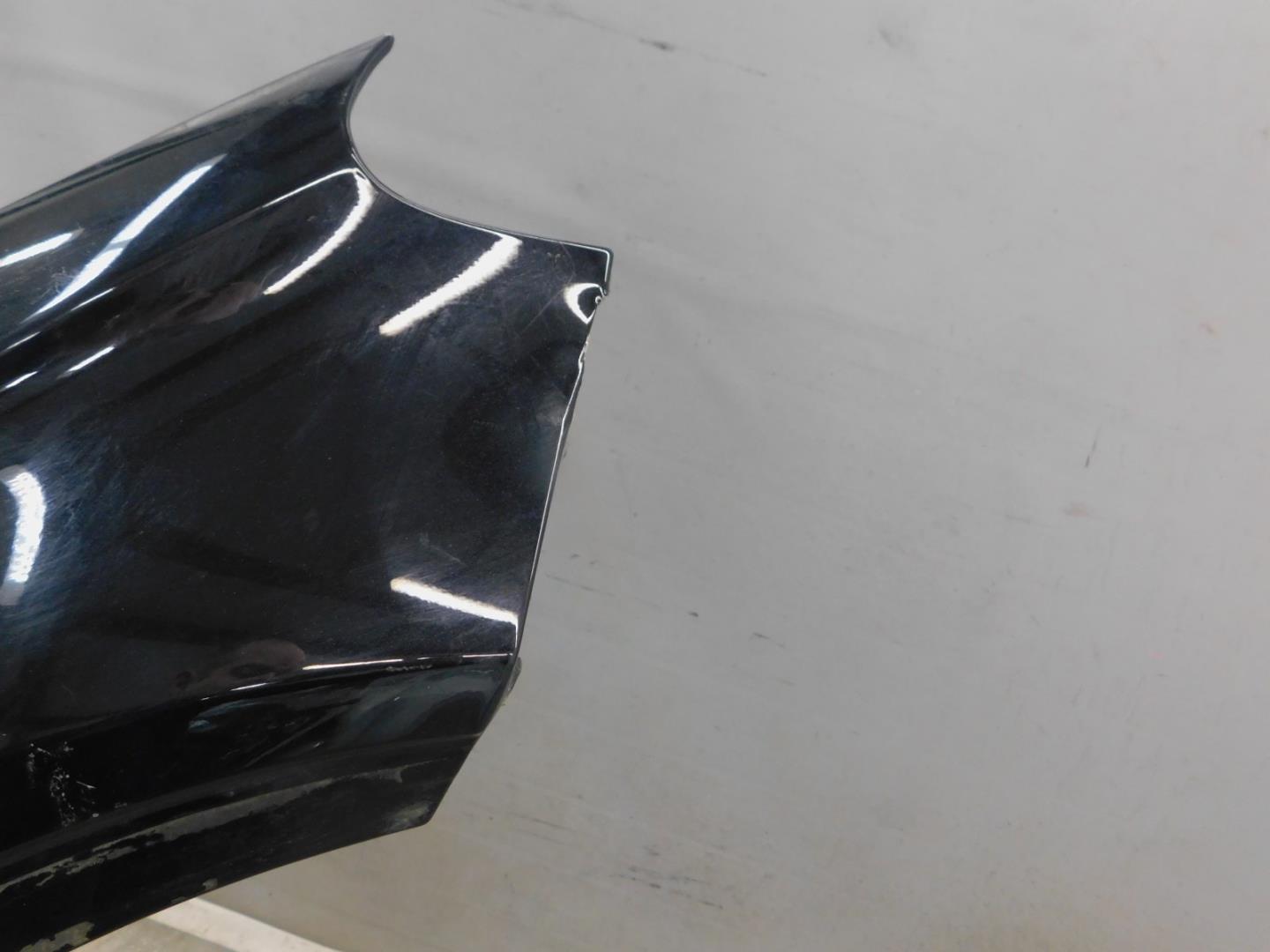 Крыло переднее правое