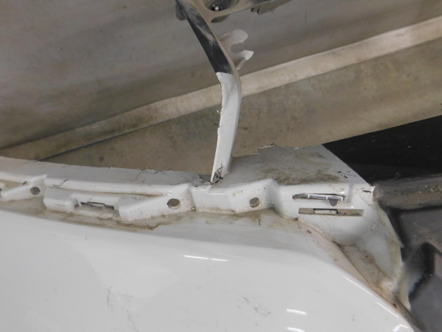 Бампер передний