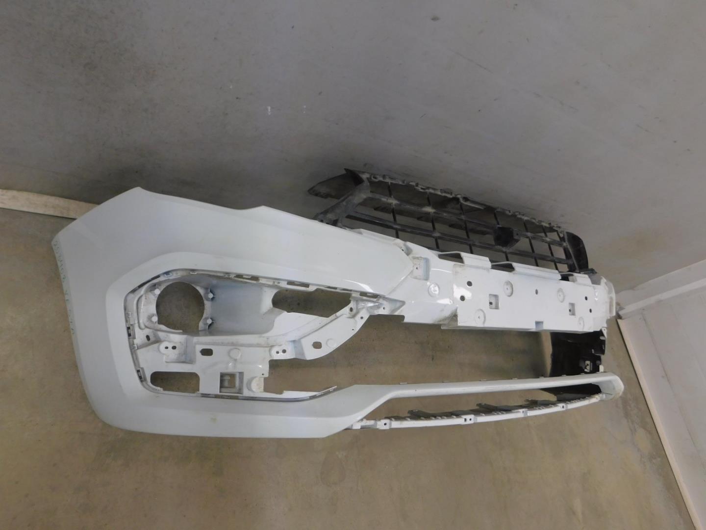 Бампер передний