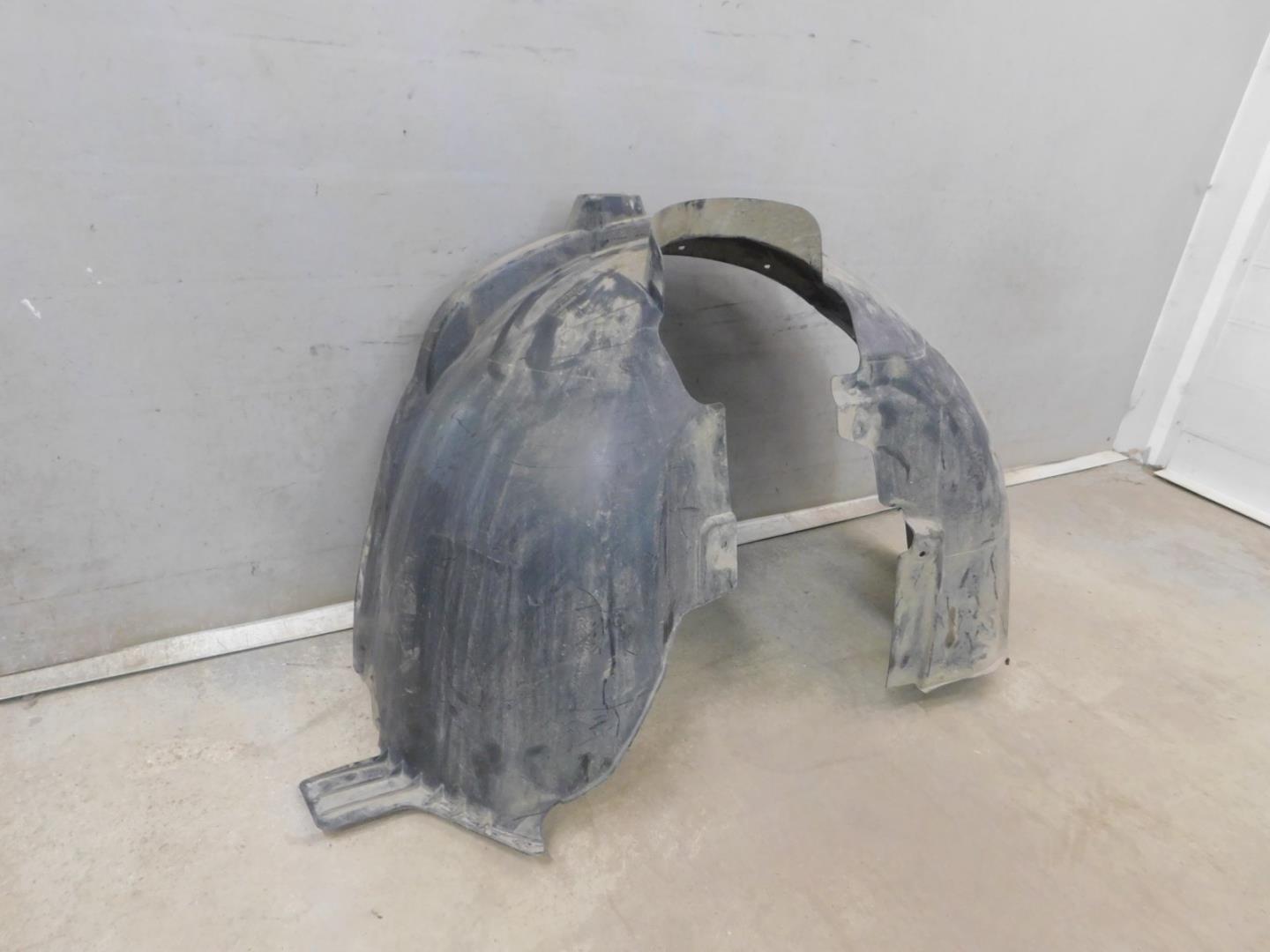 Локер передний левый