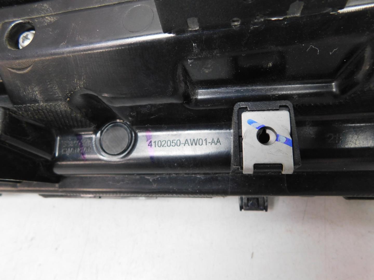 Накладка на решетку радиатора