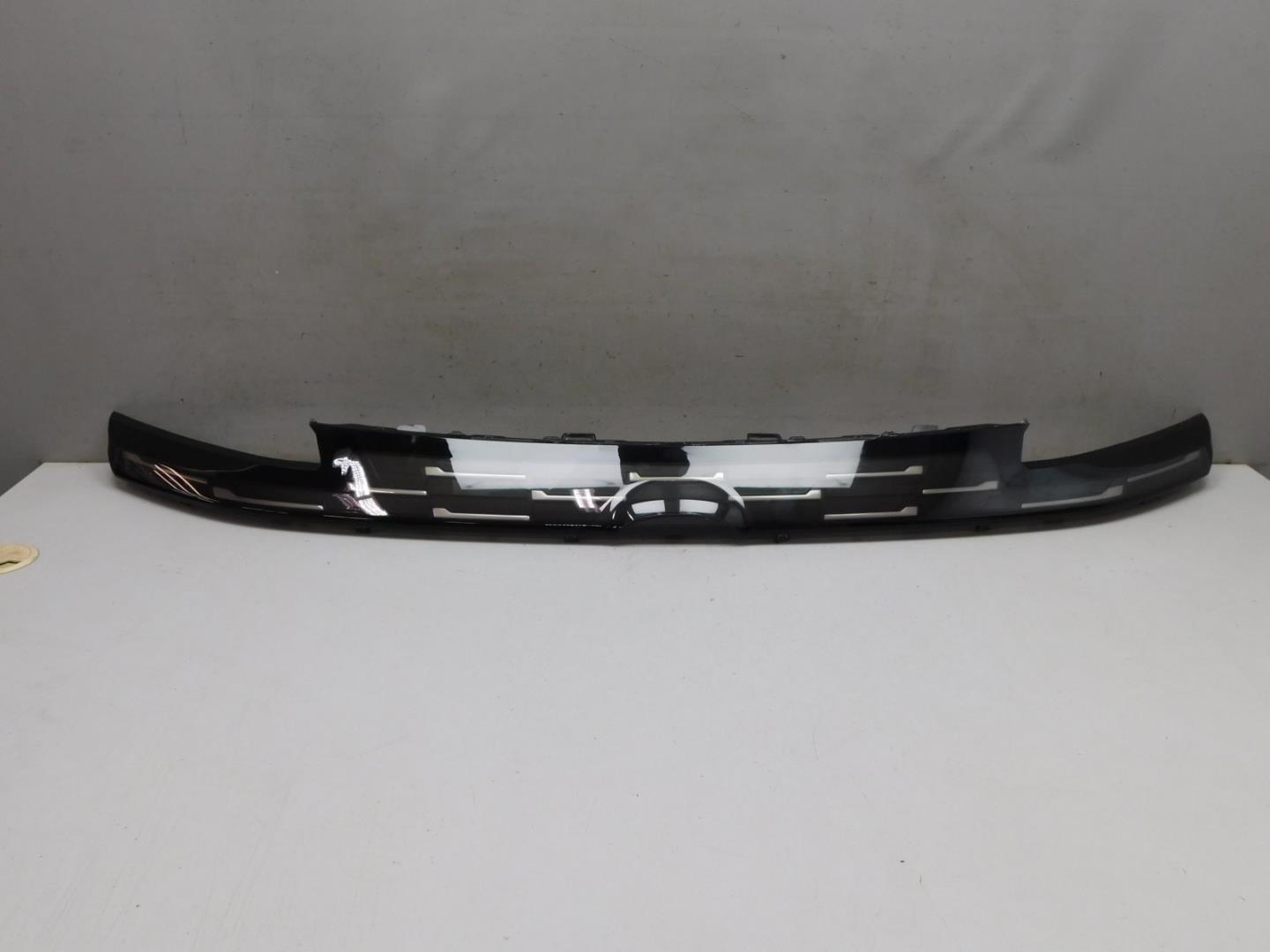 Накладка на решетку радиатора