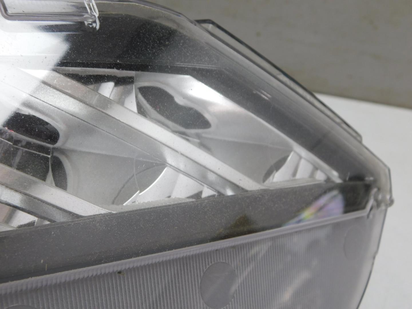 Фара противотуманная правая