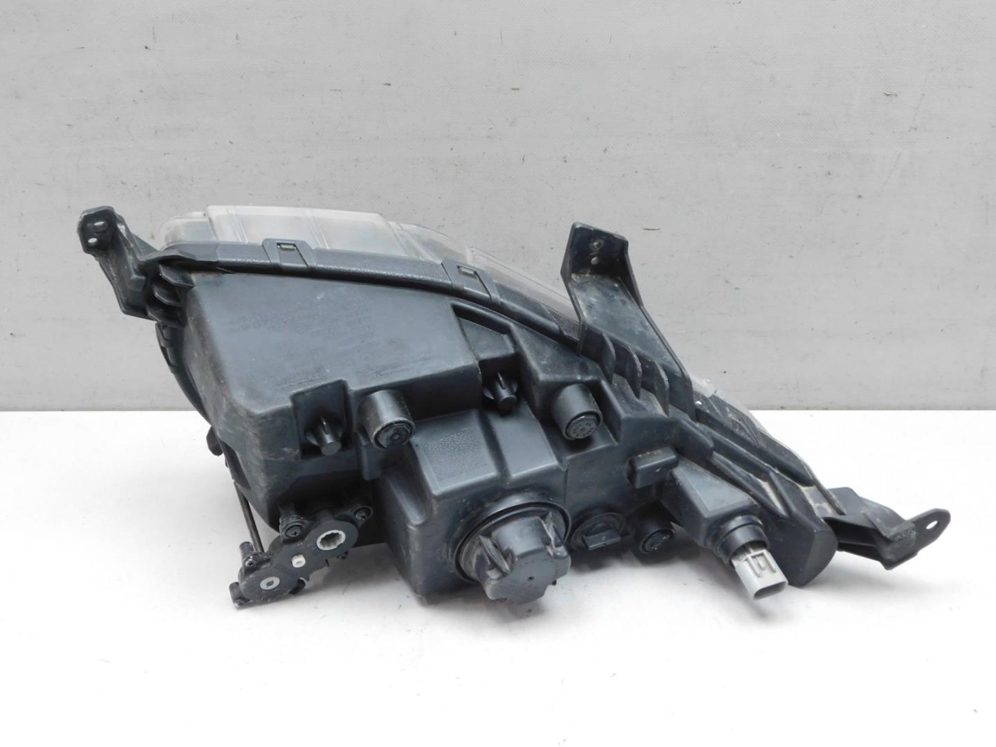 Фара противотуманная правая