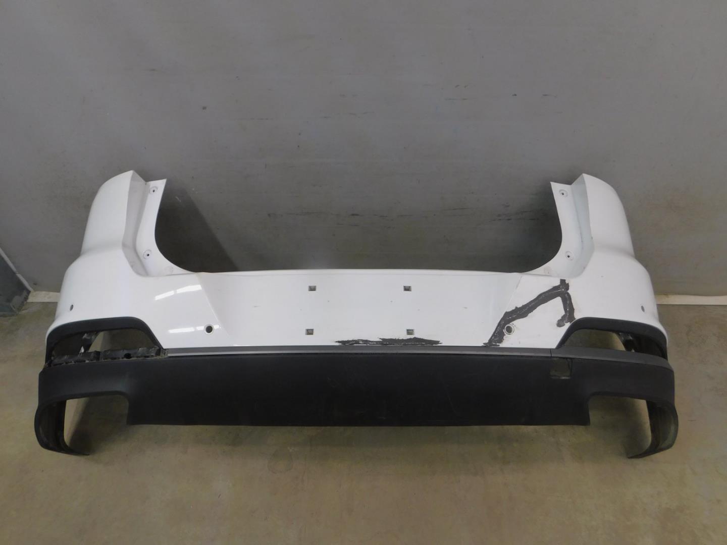 Бампер задний