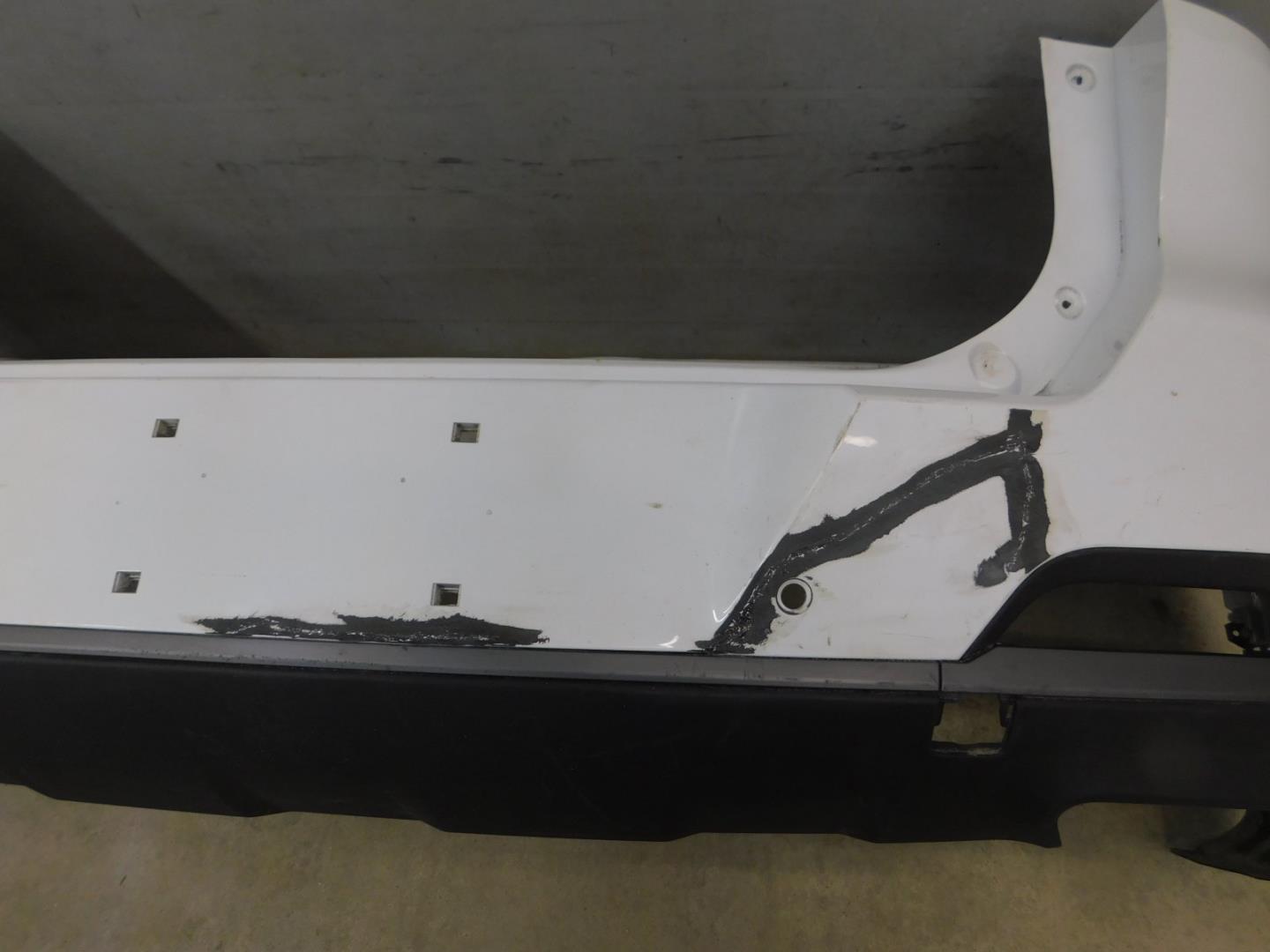 Бампер задний