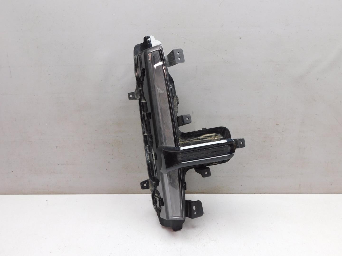 Габарит передний правый