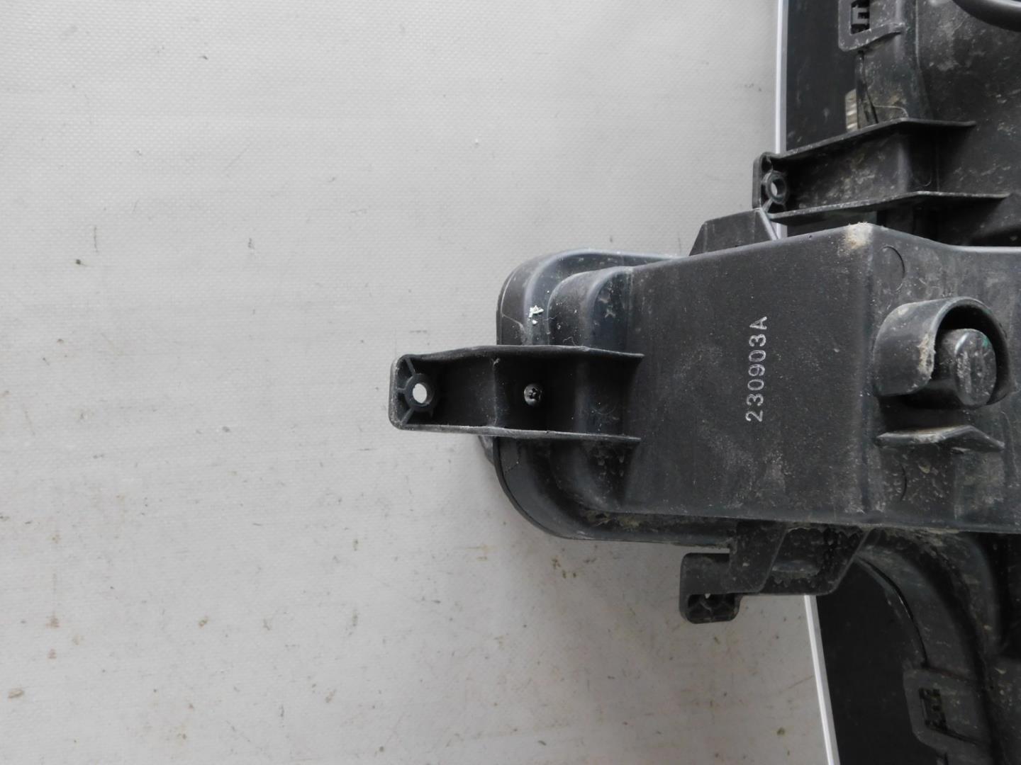 Габарит передний правый