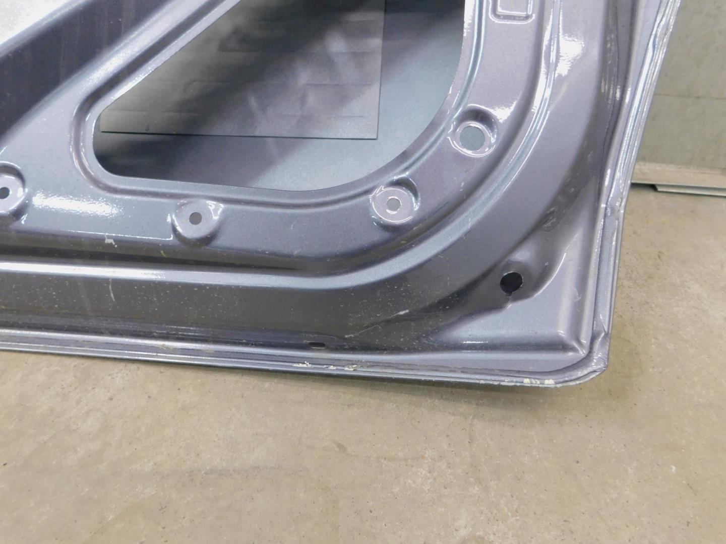 Дверь багажника