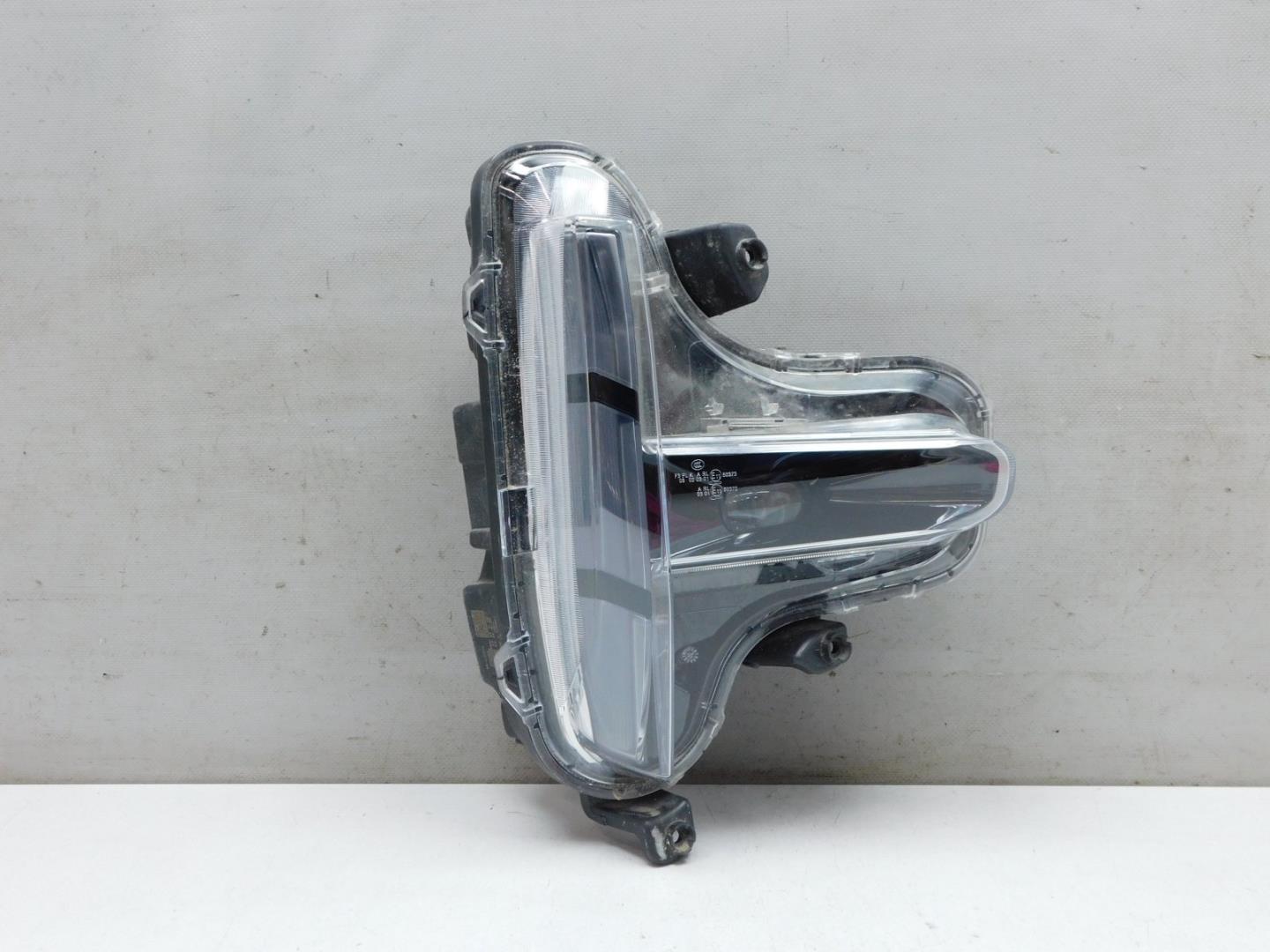 Габарит передний правый