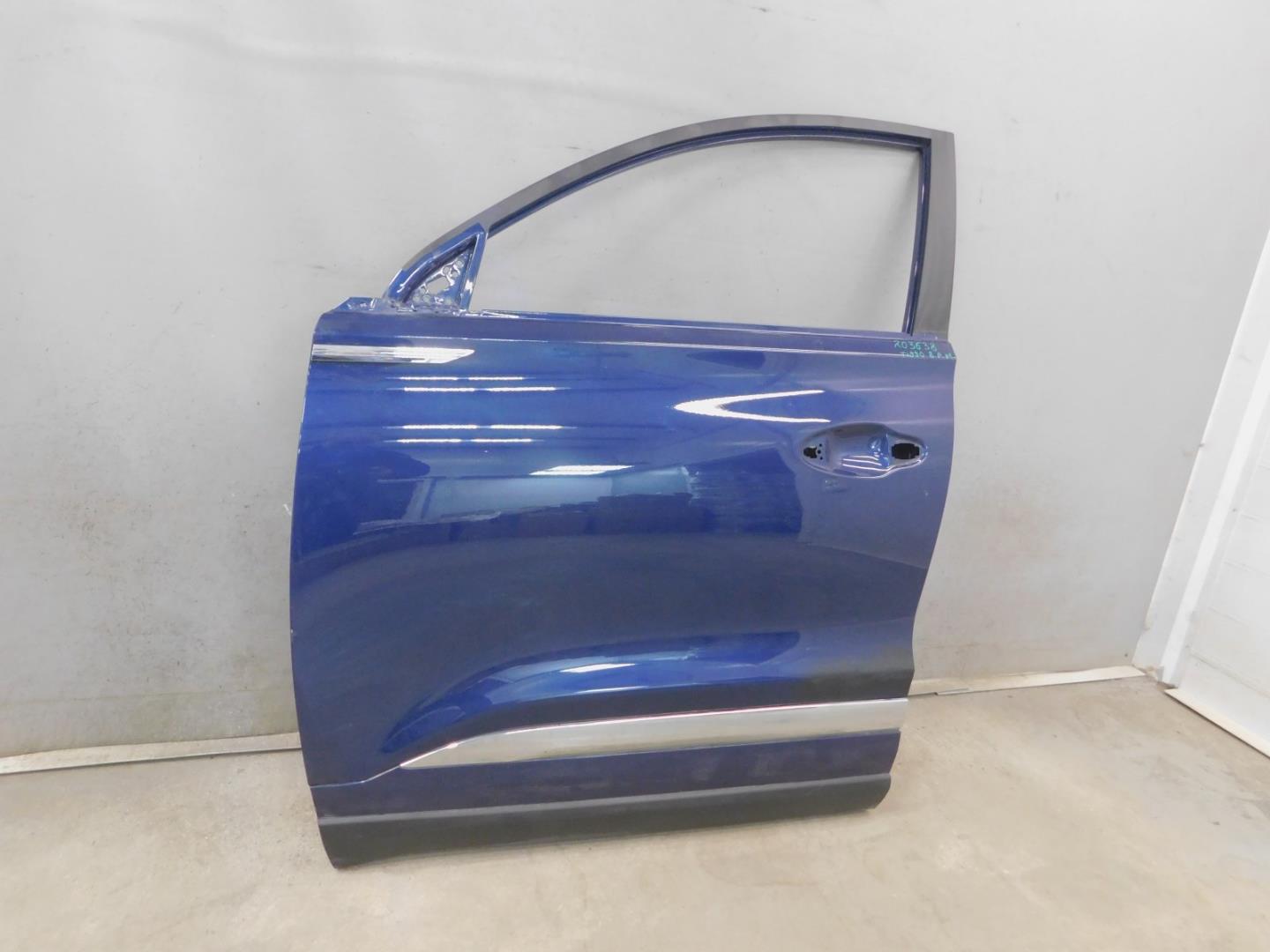 Дверь передняя левая