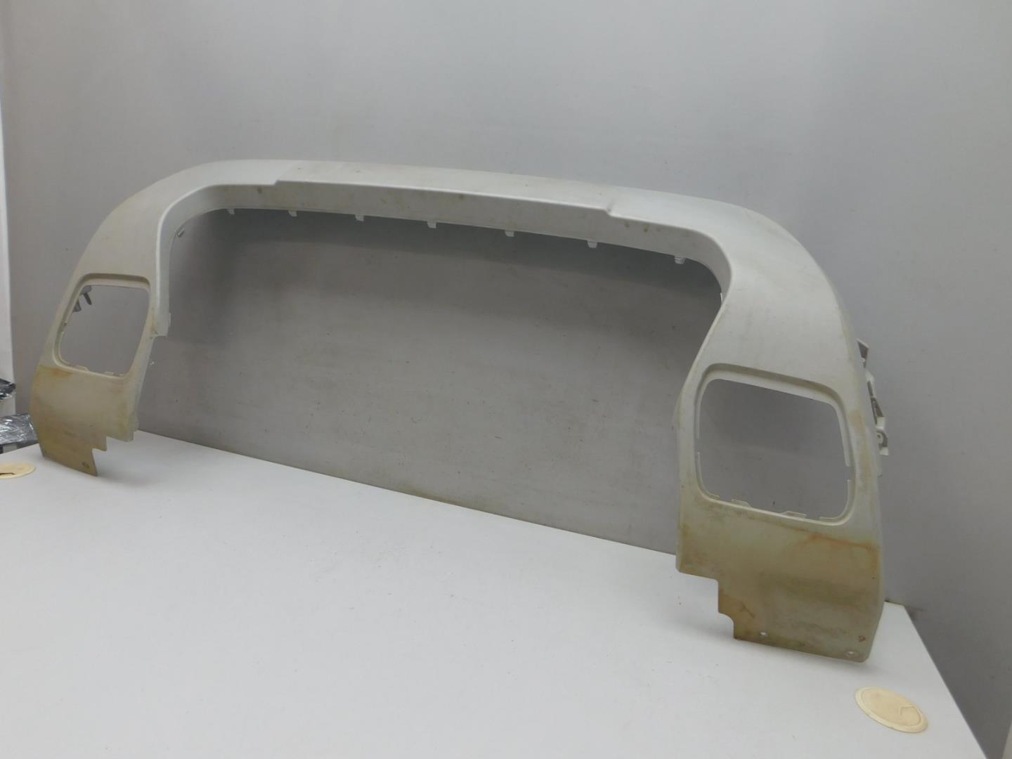 Накладка переднего бампера