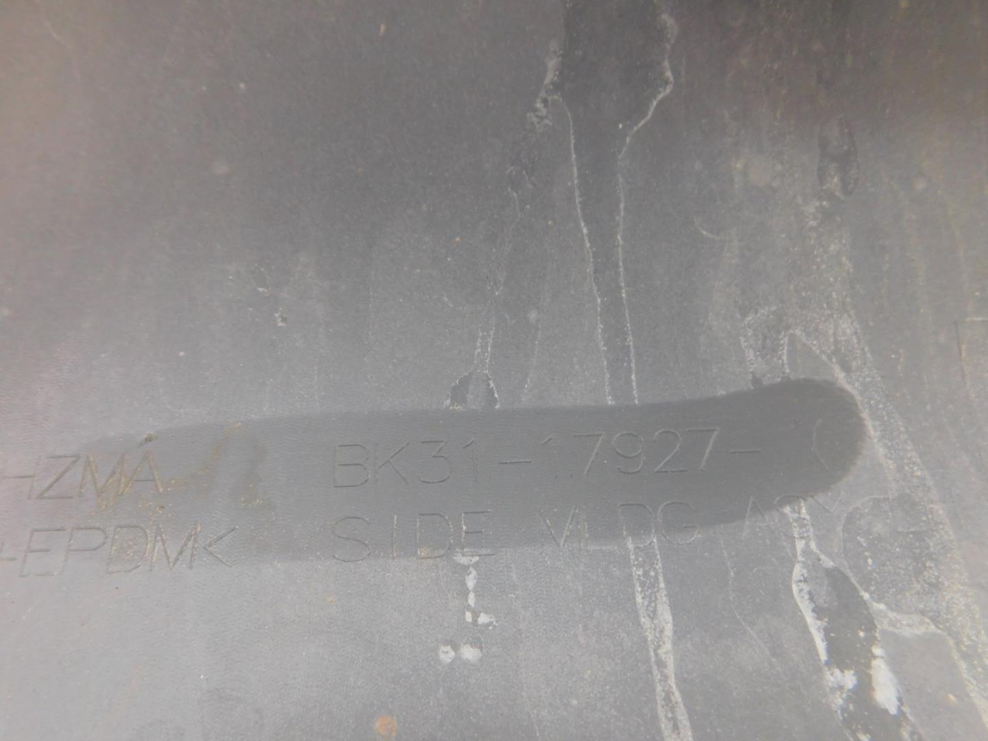 Накладка заднего бампера левая