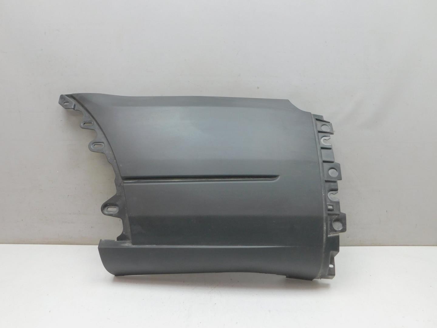 Накладка заднего бампера левая