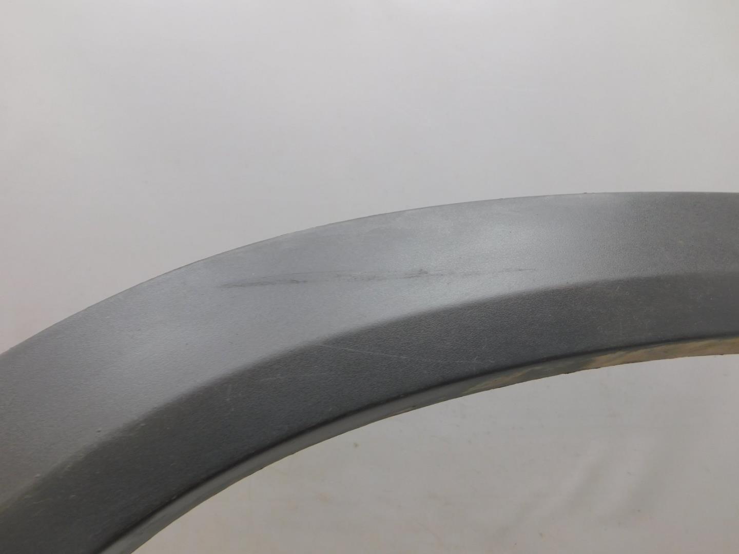 Накладка заднего крыла правого