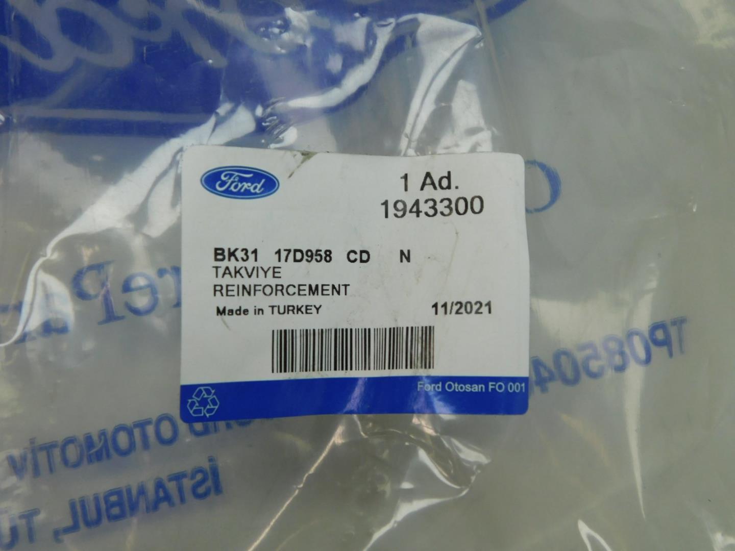 Кронштейн переднего бампера