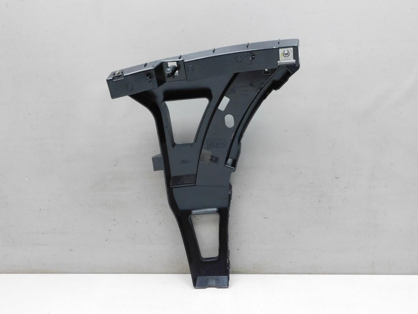 Кронштейн переднего бампера