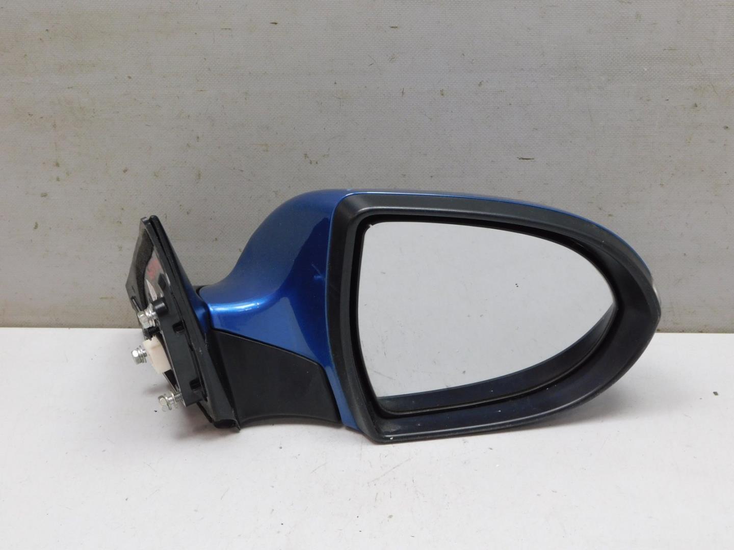 Зеркало правое электрическое