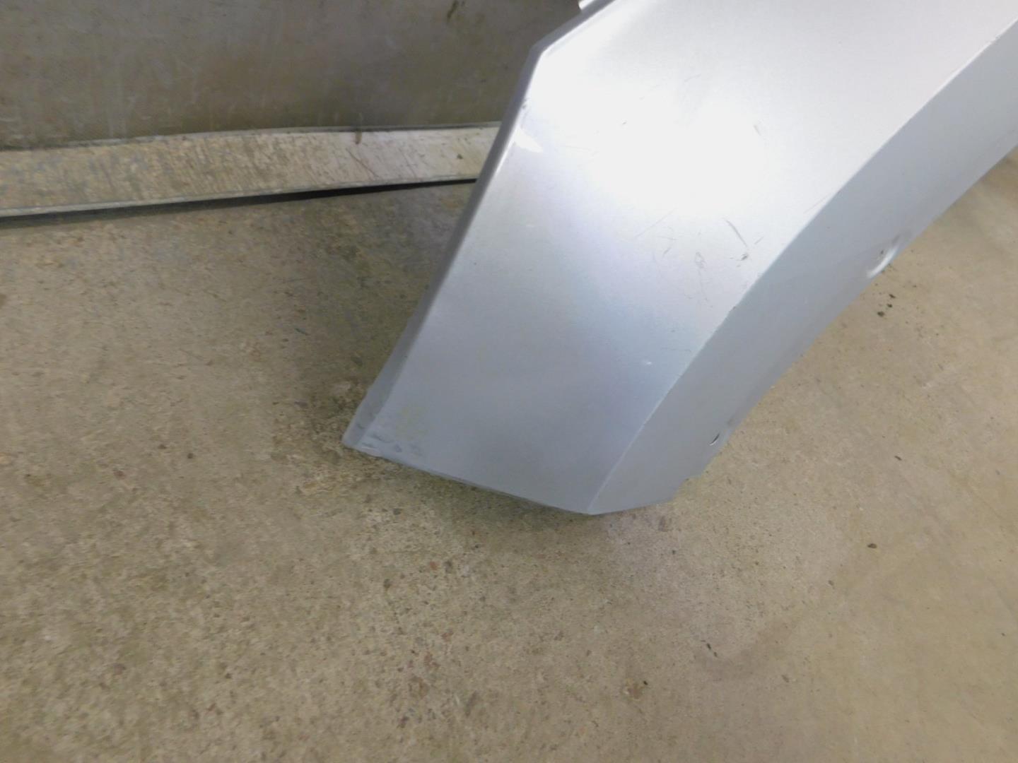 Крыло переднее левое