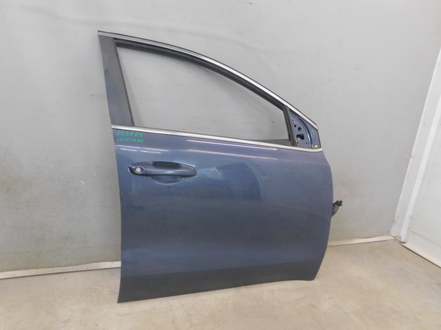 Дверь передняя правая