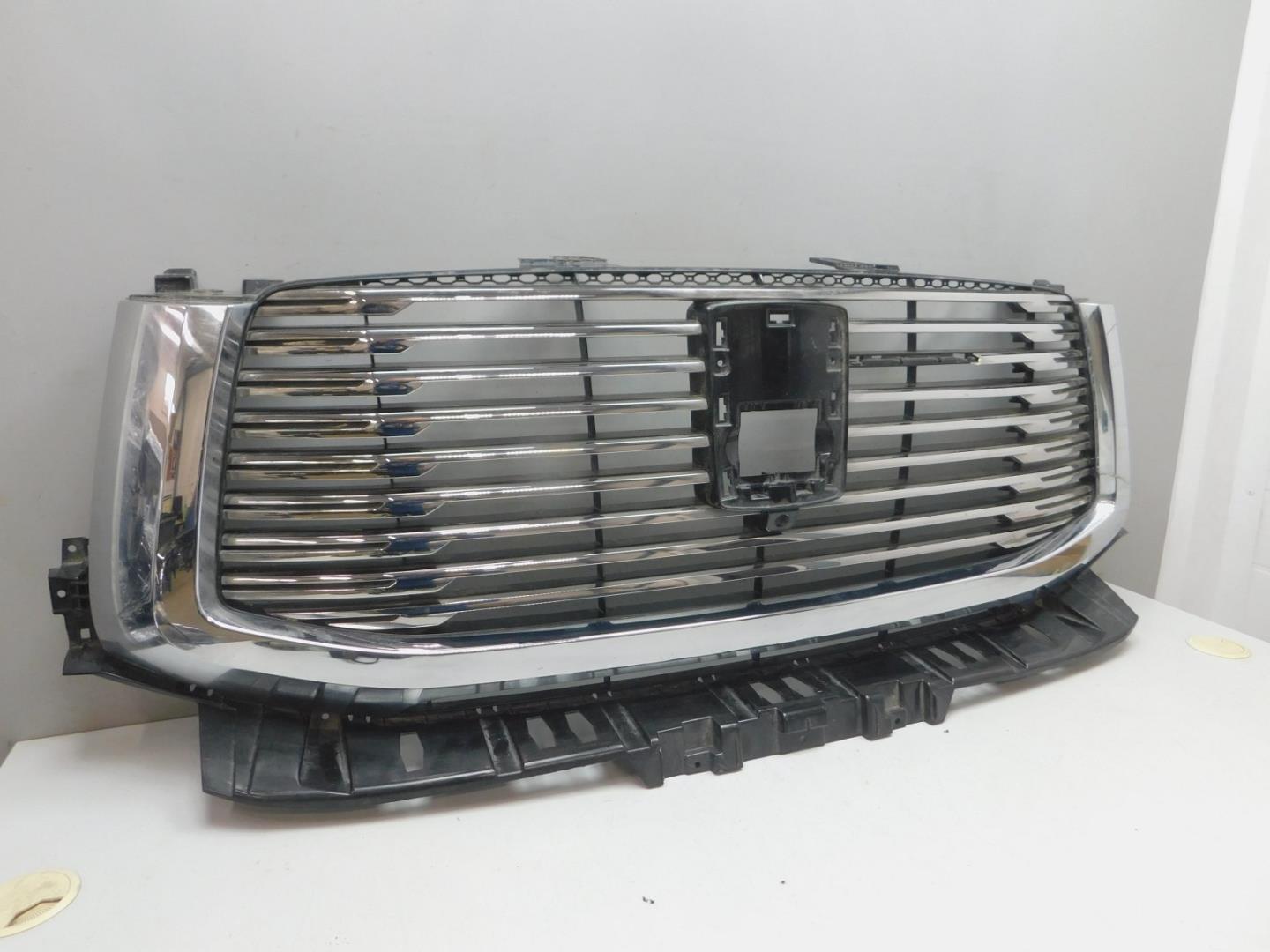 Решетка радиатора