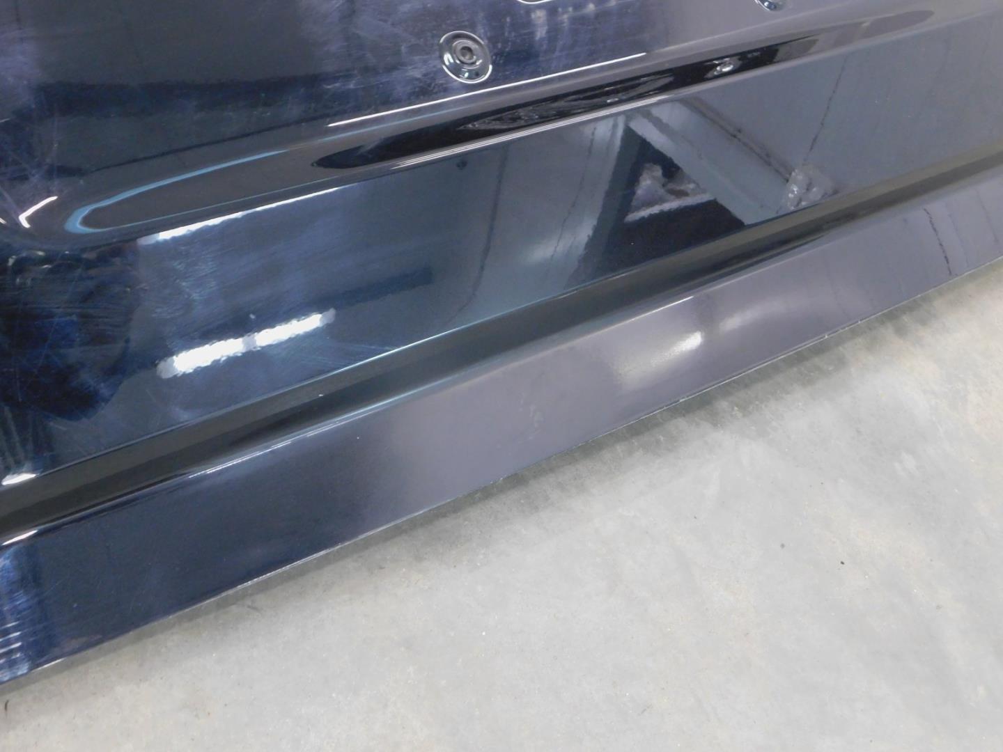 Дверь багажника