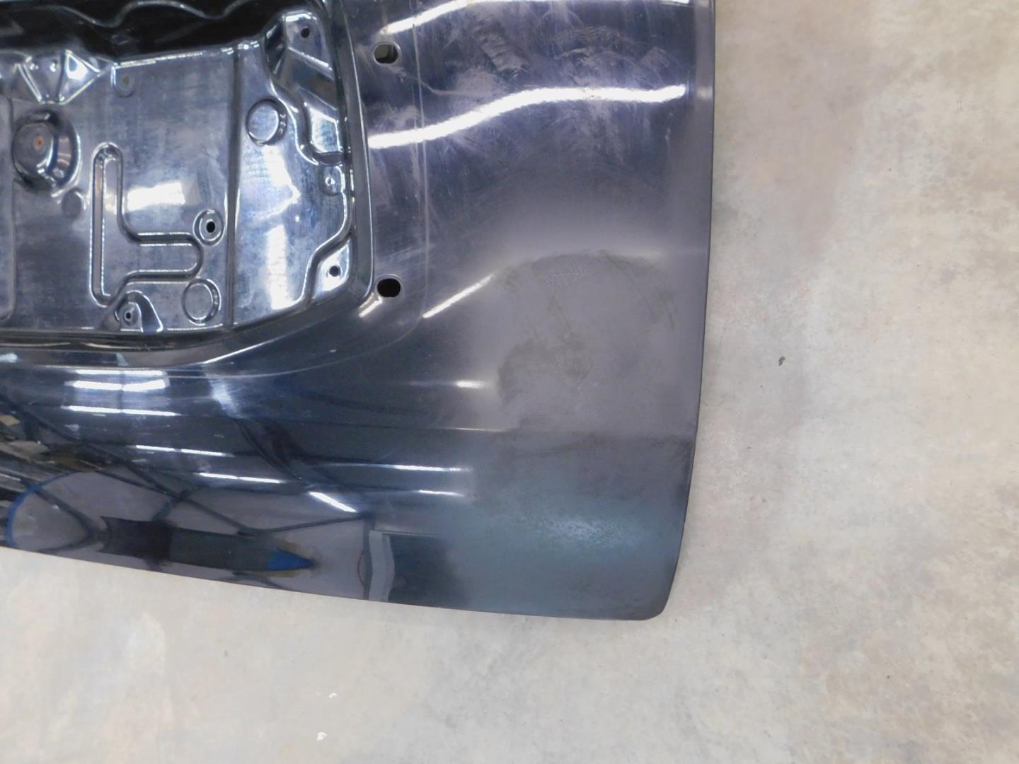 Дверь багажника