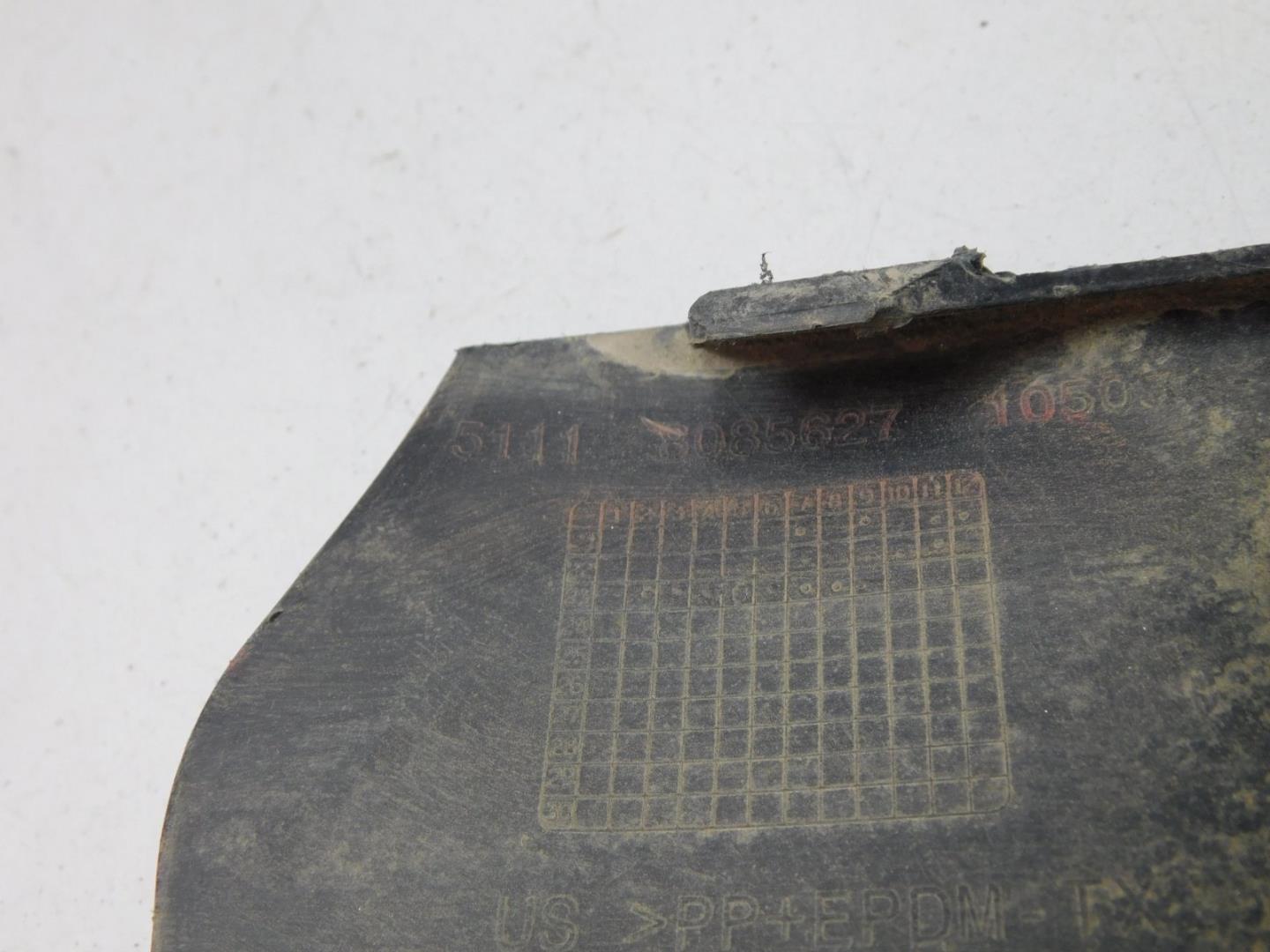 Кронштейн переднего бампера