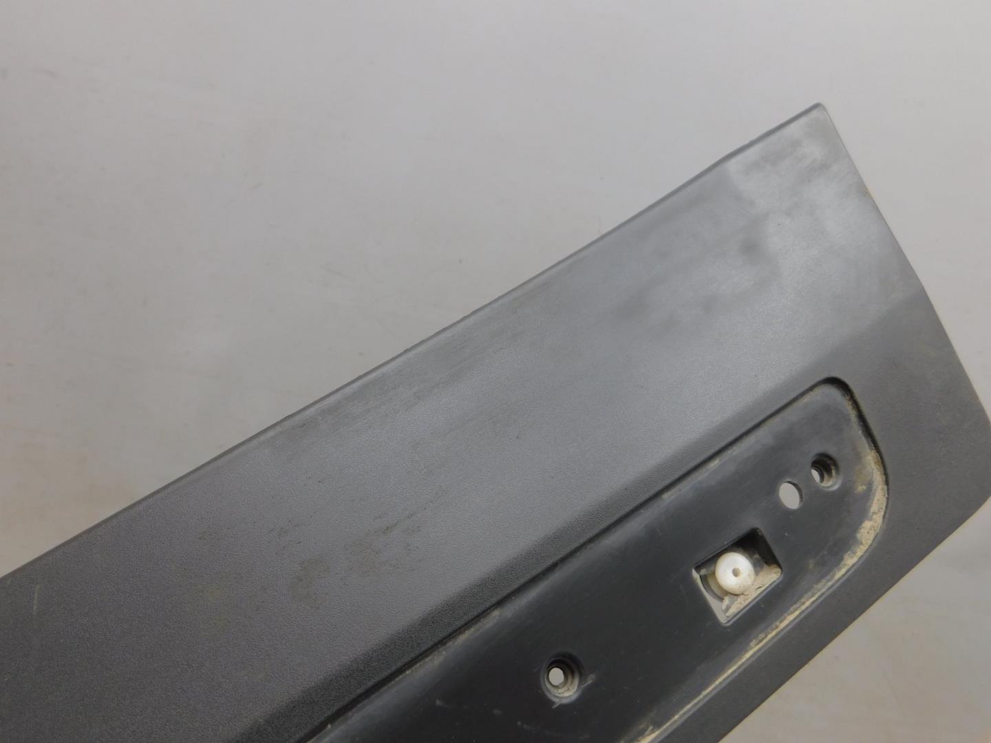 Накладка двери задней левой