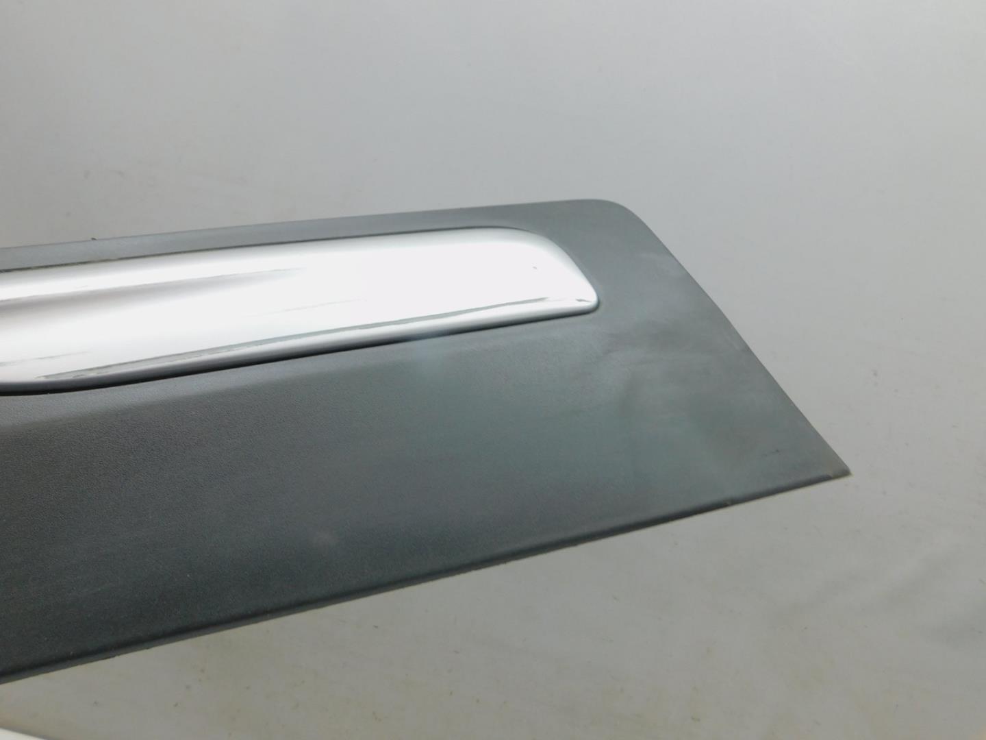 Накладка двери задней правой