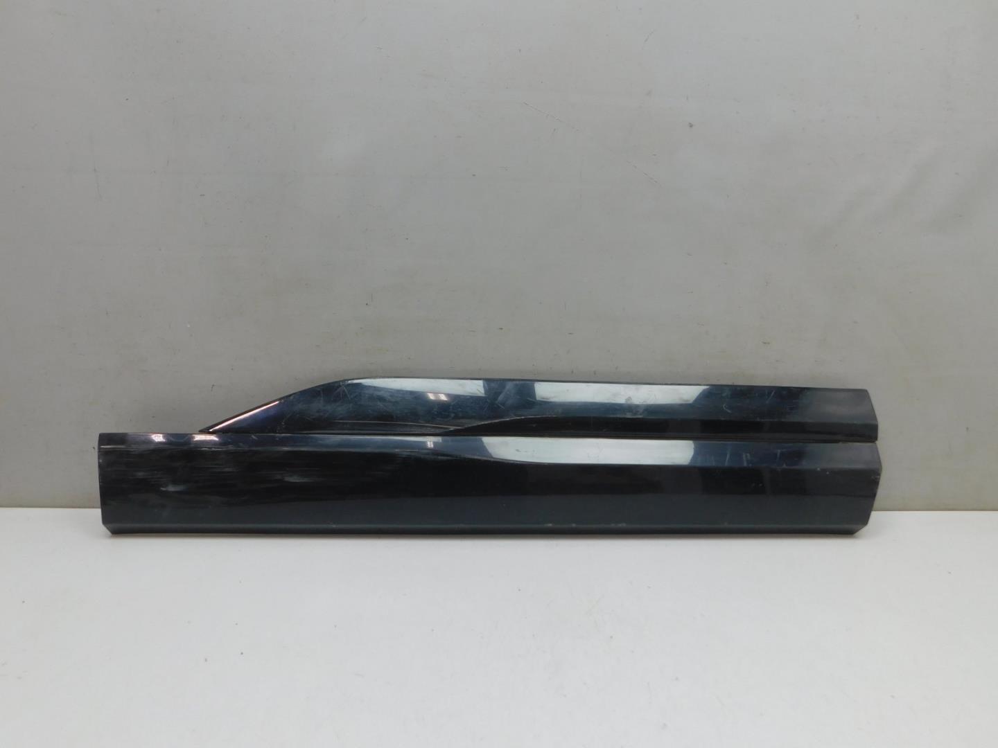 Накладка двери задней правой