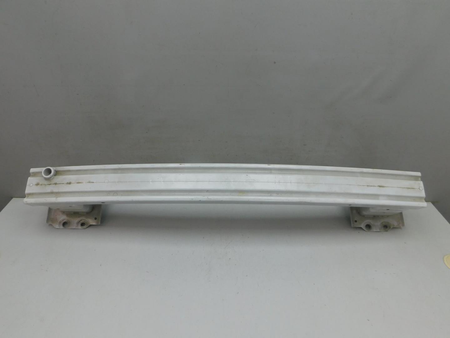 Усилитель заднего бампера