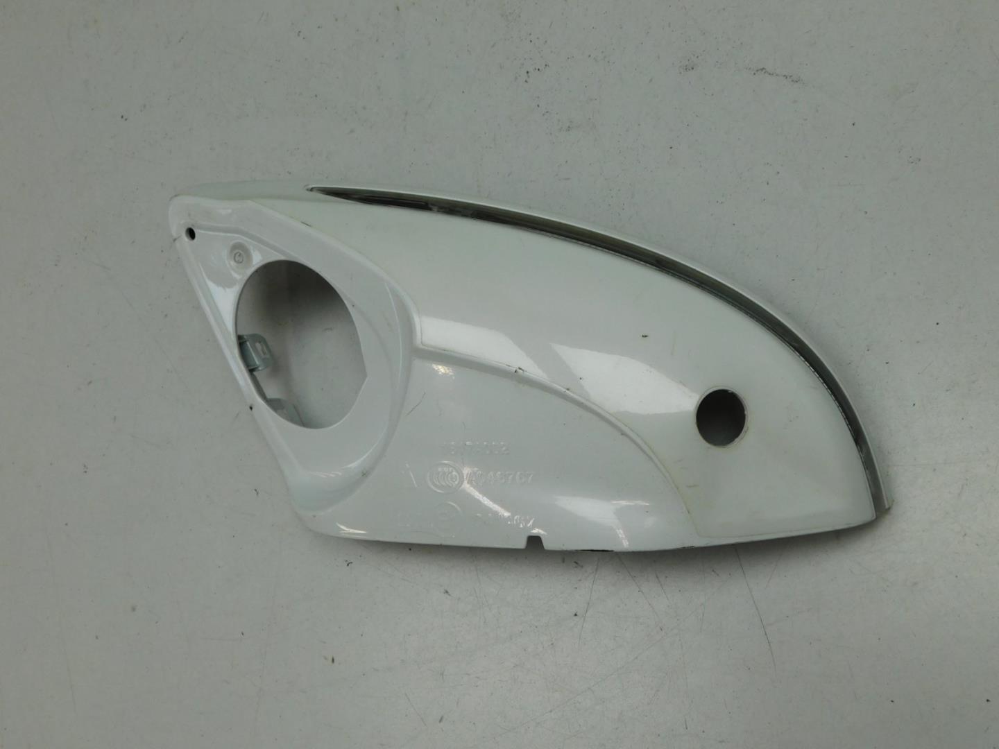 Повторитель поворота белый