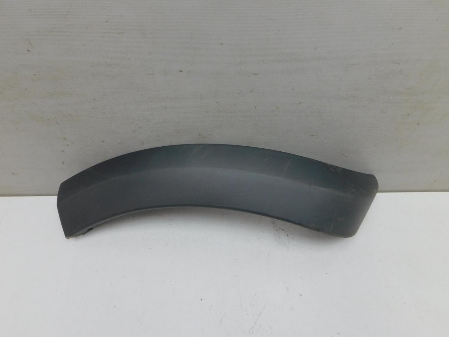 Накладка заднего бампера левая