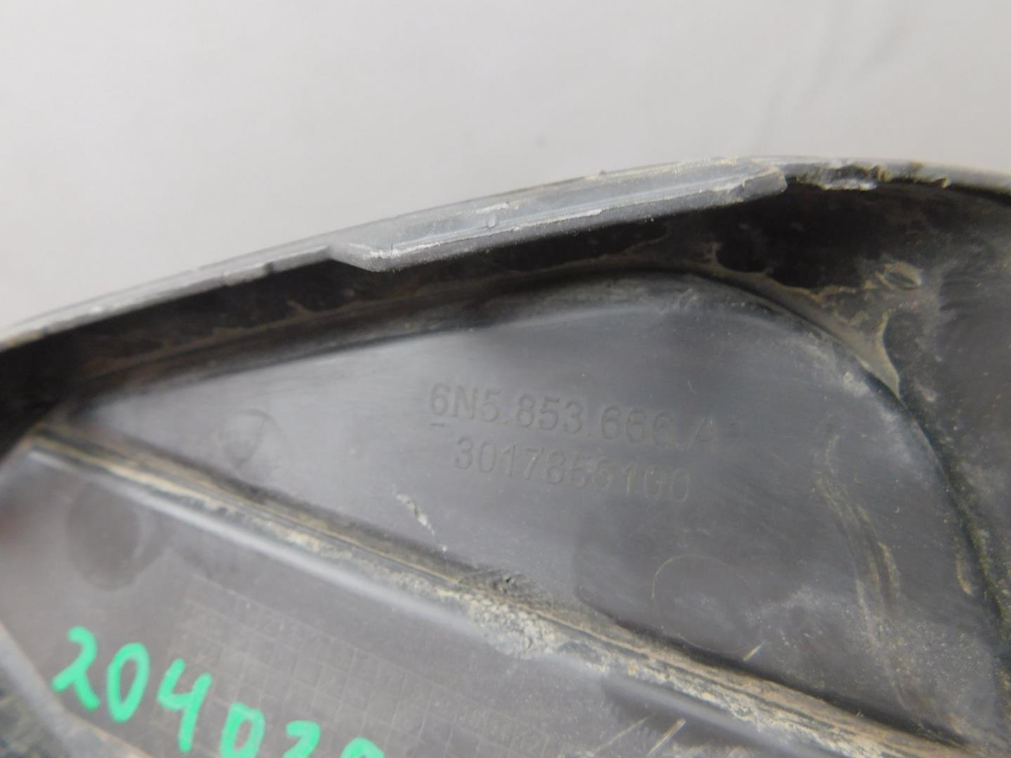 Решетка в бампер правая