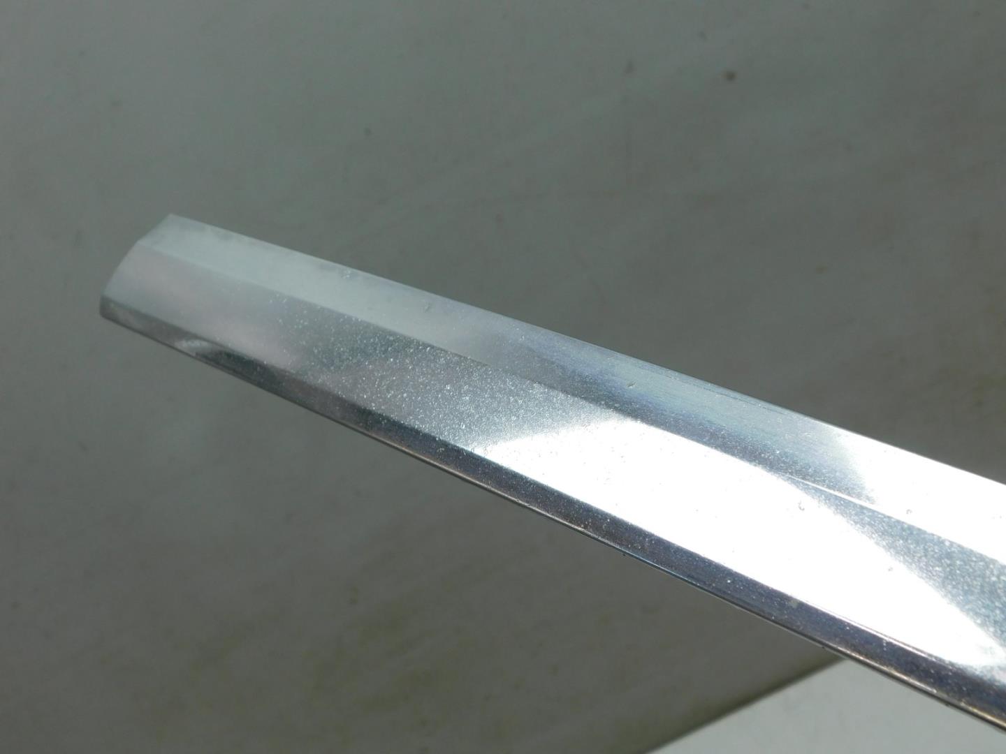 Молдинг переднего бампера