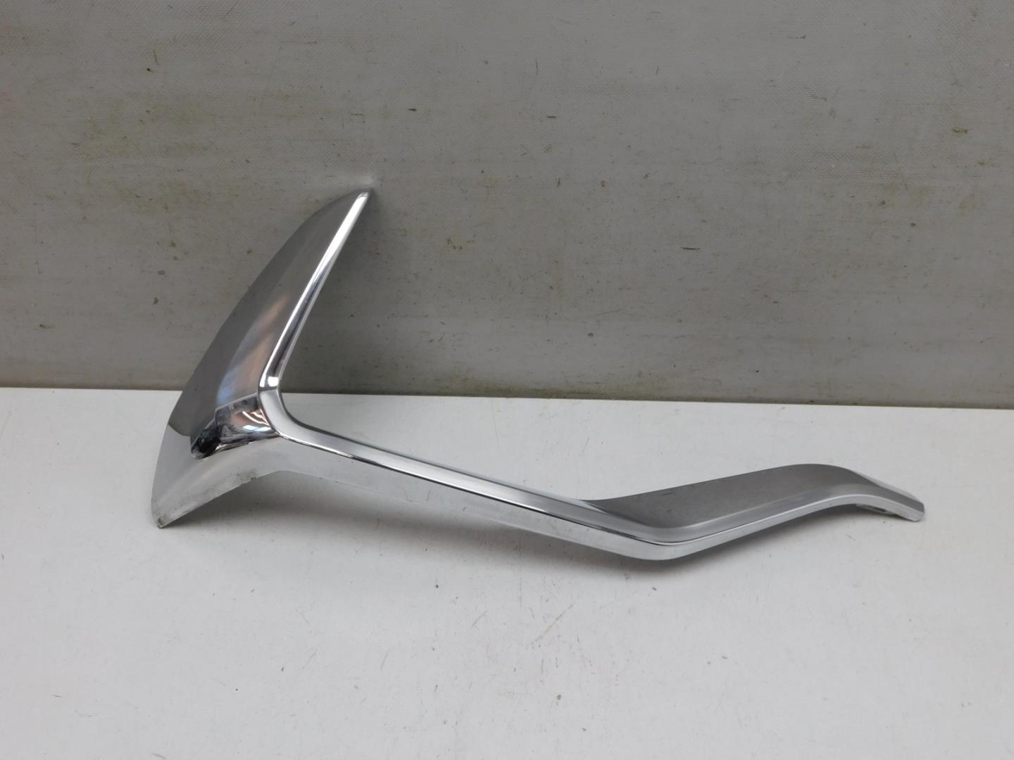 Накладка заднего бампера левая