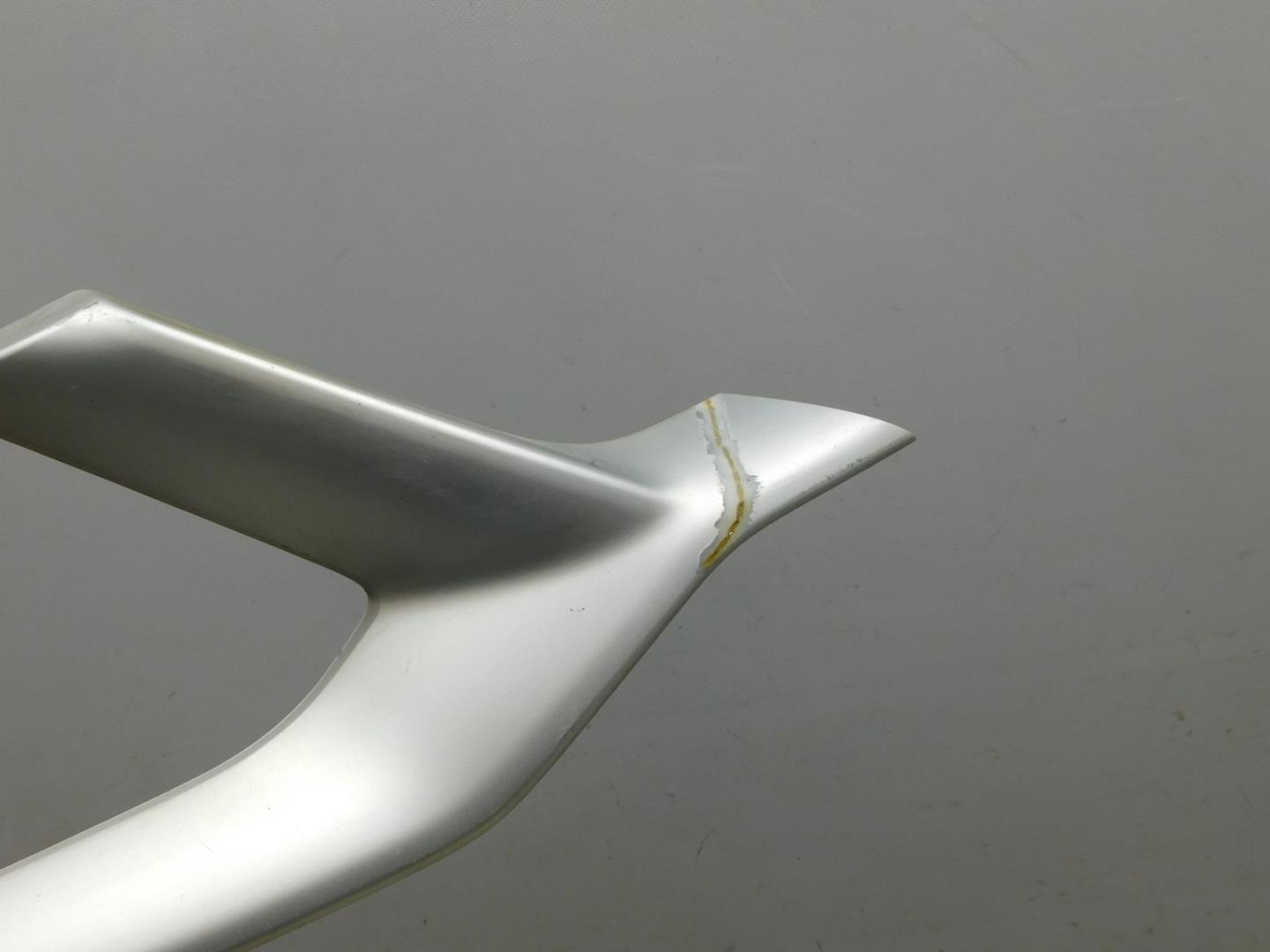 Молдинг переднего бампера