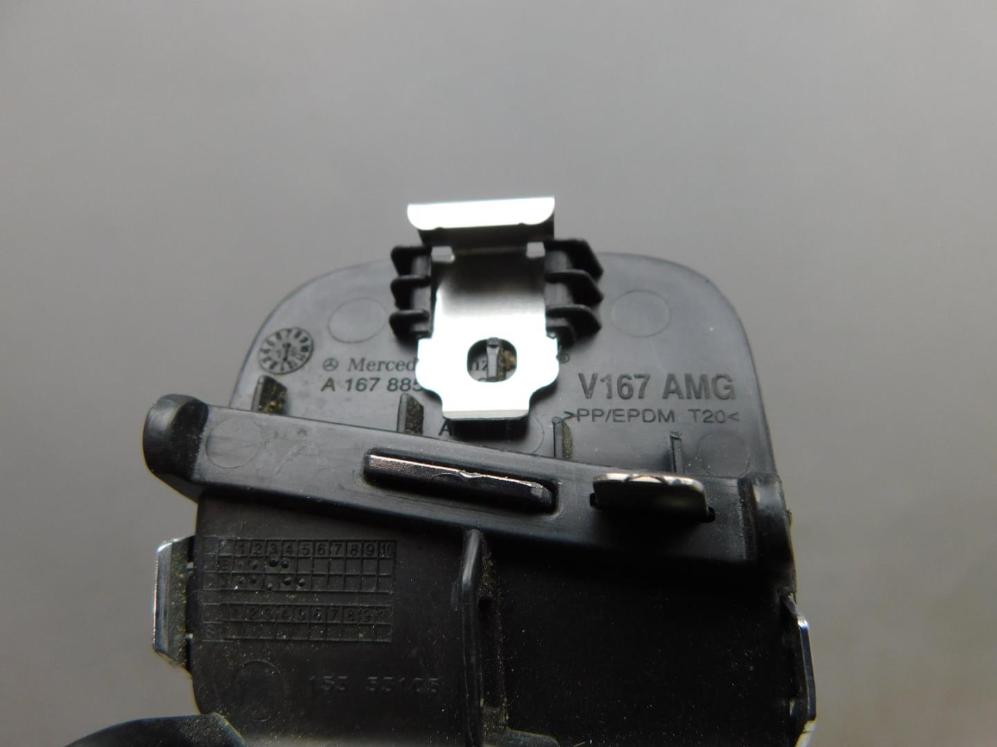 Заглушка буксировочного крюка