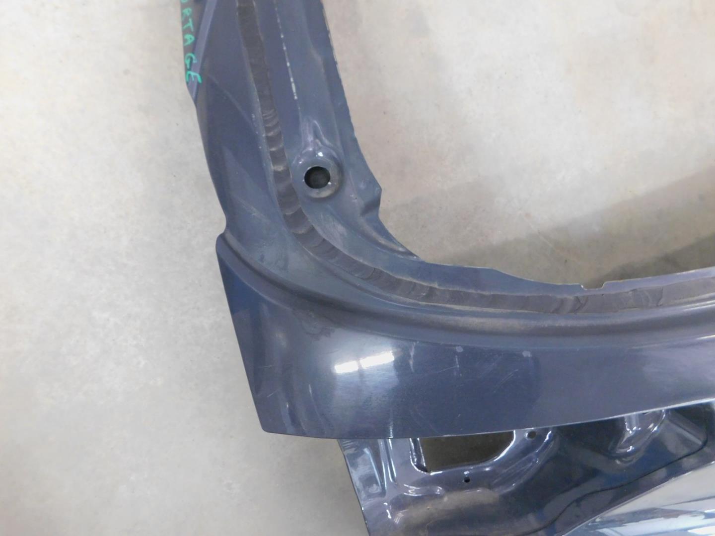 Дверь багажника