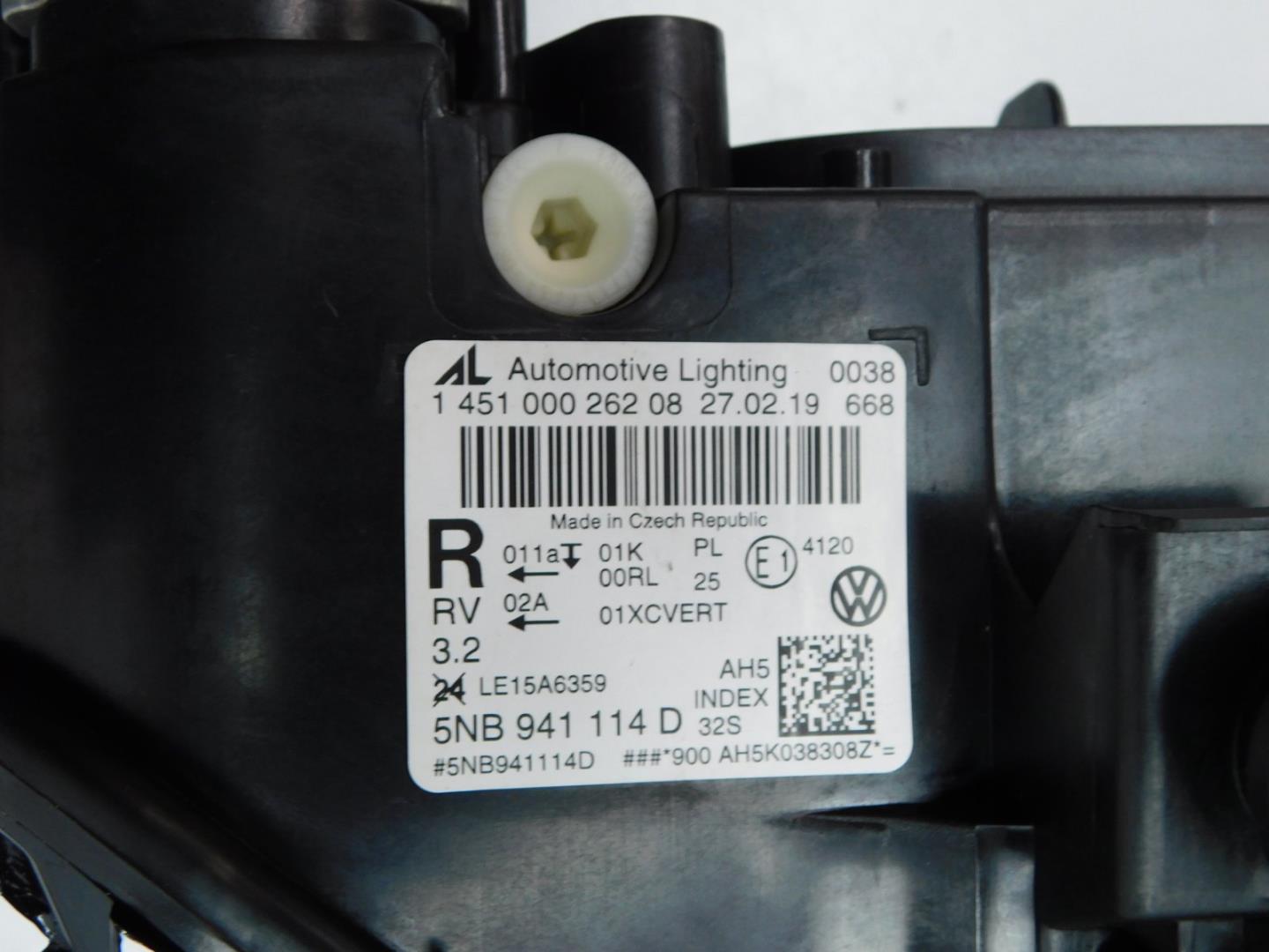 Фара правая