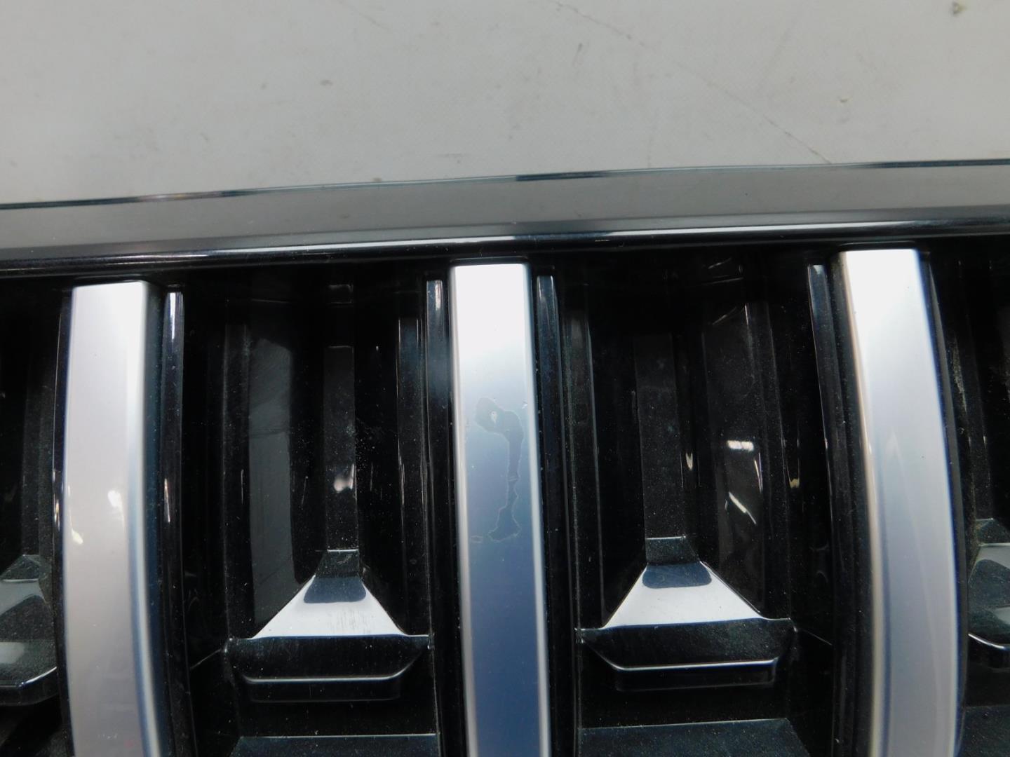 Решетка радиатора